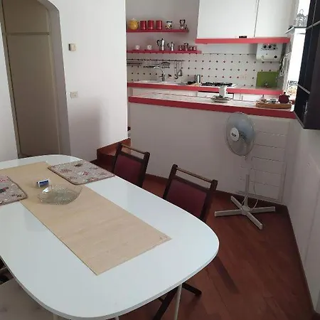 Casa Del Pino Apartamento Spotorno