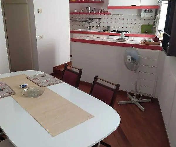 Casa Del Pino Apartmán Spotorno