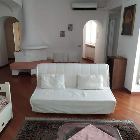 Casa Del Pino * Spotorno