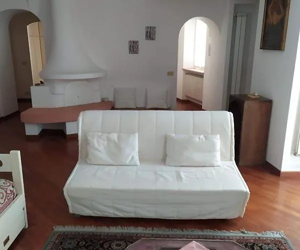 Casa Del Pino * 스포토르노