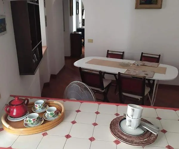 Appartement Casa Del Pino Spotorno